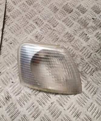 Volkswagen PASSAT B5 Front indicator light 3b0953050c