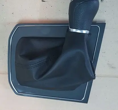 Volkswagen Touran III Gear lever shifter trim leather/knob 5TB711113B