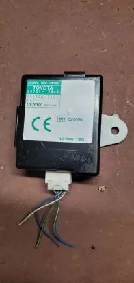 Toyota Corolla Verso E121 Door central lock control unit/module 