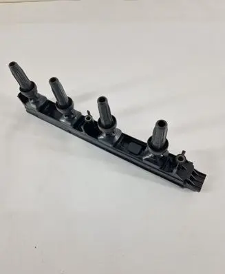 Citroen C4 I Picasso High voltage ignition coil 9656695780