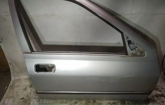 Peugeot 406 Front door pilkos
