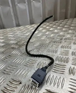 Peugeot 3008 II USB socket connector U2K10A1D5751