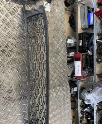 Dacia Duster II Front grill 622547209R
