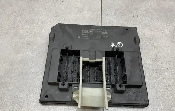Volkswagen Golf VII Comfort/convenience module 5Q0937084AG