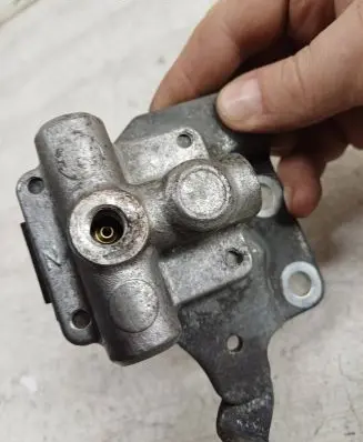 Clutch slave cylinder