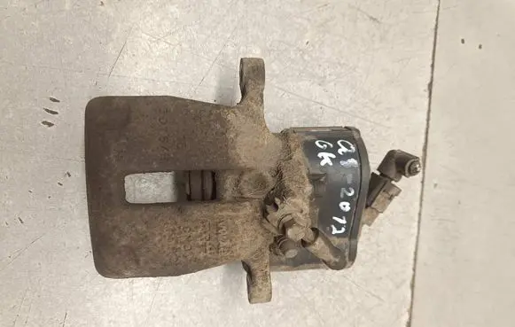 Audi Q3 8U Rear brake caliper