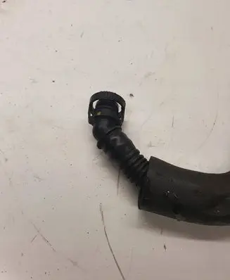 Audi A4 S4 B6 8E 8H EGR thermostat 06J103221