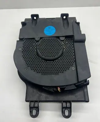 BMW 7 E65 E66 Subwoofer speaker 4913430731 4093171 6901323