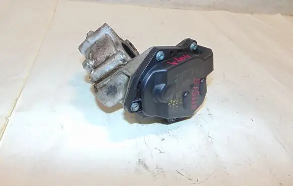 Mercedes-Benz C W204 EGR valve A6511400160 A6511400860 A2C53362275