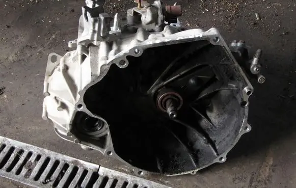 Honda HR-V Manual 5 speed gearbox E5HJ