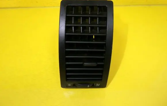 Volkswagen Polo IV 9N3 Dashboard side air vent grill/cover trim 6Q0819703