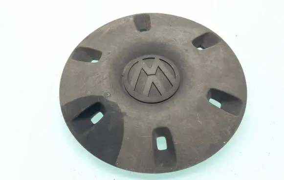 Volkswagen Crafter R16 wheel hub/cap/trim 9064010025