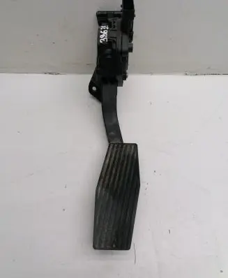 Opel Zafira C Accelerator throttle pedal 13253781 6PV00976511