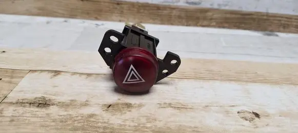 Mitsubishi Colt CZ3 Hazard light switch