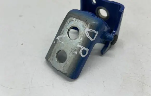 Opel Mokka B Front door upper hinge 