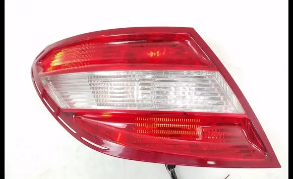 Mercedes-Benz C W204 Rear/tail lights A2048200164
