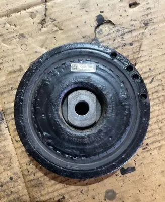 Infiniti FX Crankshaft pulley 8200712553 G300110