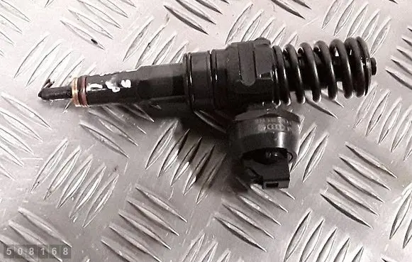 Skoda Octavia Mk1 (1U) Fuel injector 038130073ag 0414720215