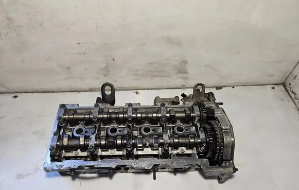 Mercedes-Benz Vito Viano W639 Engine head A6460100620 A6460160306