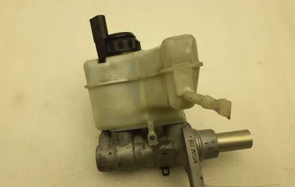 Volkswagen Sharan Master brake cylinder 3C1611301