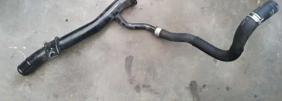 KIA Sportage Engine coolant pipe/hose
