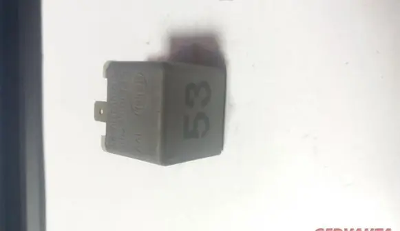 Volkswagen PASSAT B5 Other relay 141951253B