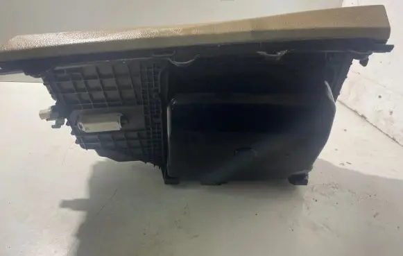 BMW 5 F10 F11 Glove box 9173907 112420