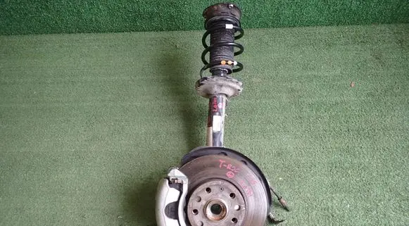 Volkswagen T-Roc Front wheel hub spindle knuckle 