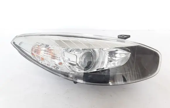 Renault Fluence Headlight/headlamp