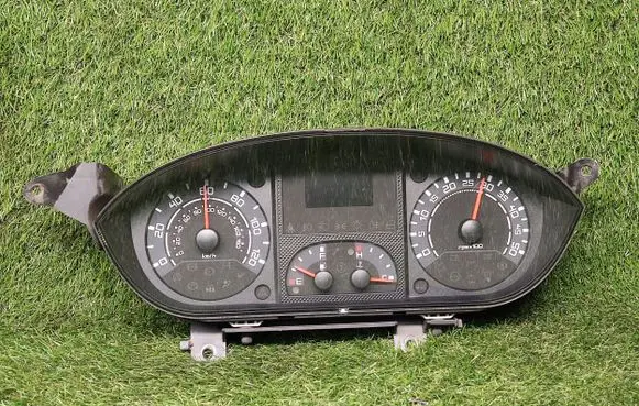 Iveco Daily 35 - 40.10 Speedometer (instrument cluster) 69500157
