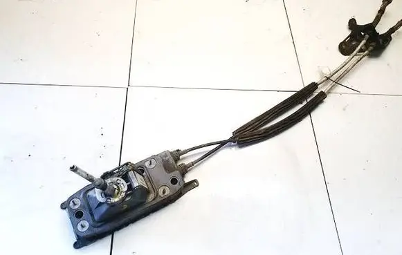 Volkswagen PASSAT B6 Gear shifter/selector 3C0711049M