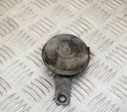 Toyota Prius (XW30) Horn signal 8651028130