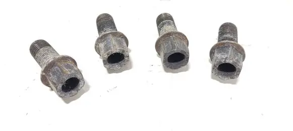 Audi A6 S6 C6 4F Nuts/bolts 