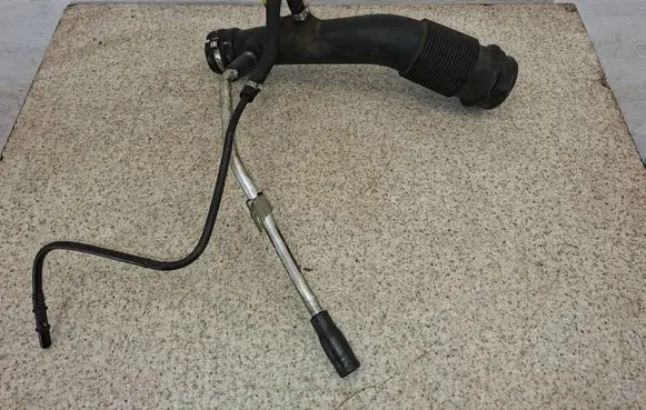 Alfa Romeo Giulietta Intercooler hose/pipe 50525490