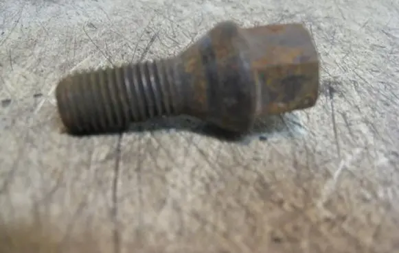 Opel Vectra B Nuts/bolts KOMPLEKTAS20VNT
