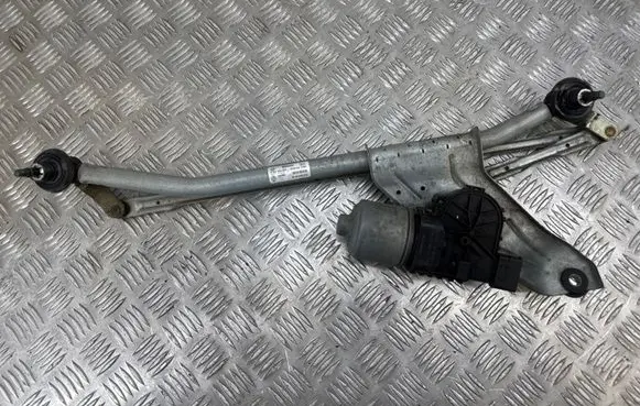 Dacia Sandero Front wiper linkage and motor 8200619512