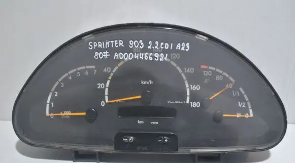 Mercedes-Benz Sprinter W901 W902 W903 W904 Speedometer (instrument cluster) A0004466921