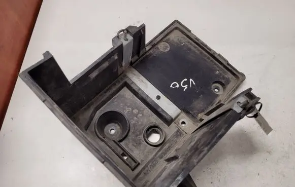 Volvo V50 Battery box tray 3M51107231 30667941