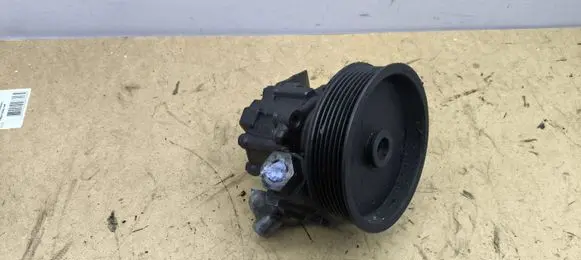 Mercedes-Benz C W204 Power steering pump A0054660201
