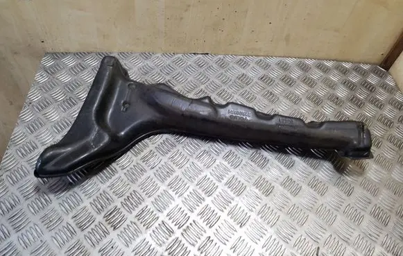 Volvo XC70 Fender foam support/seal 31250321