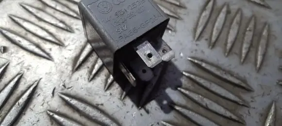 Skoda Fabia Mk1 (6Y) Other relay 141951253b