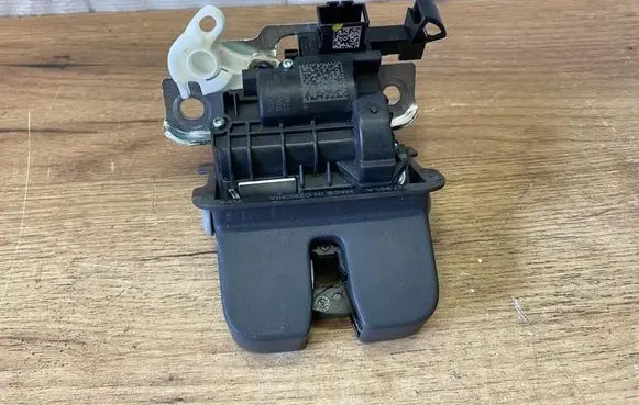 Skoda Elroq Tailgate/trunk/boot lock/catch/latch 89A827505A