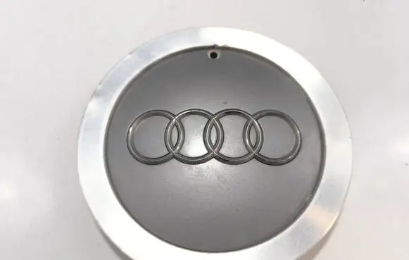 Audi A6 S6 C5 4B Original wheel cap 4B0601165J