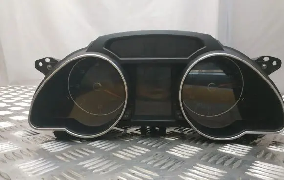 Audi A5 8T 8F Speedometer (instrument cluster) 5550016205