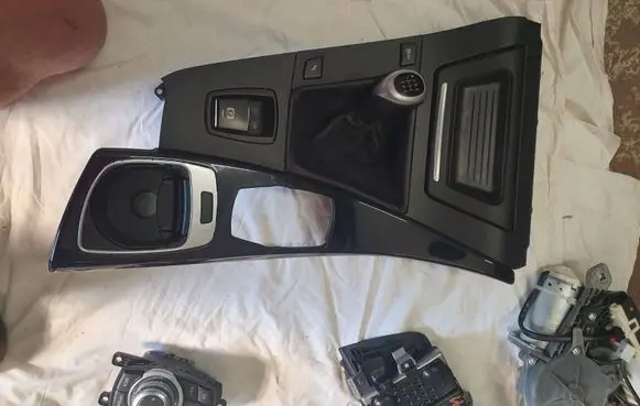 BMW 5 F10 F11 Gear shifter surround trim plastic