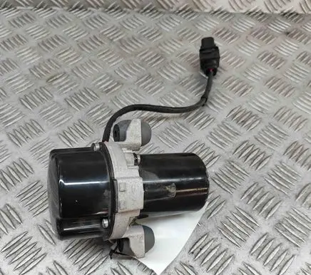 Mercedes-Benz EQC Vacuum pump A0004302200