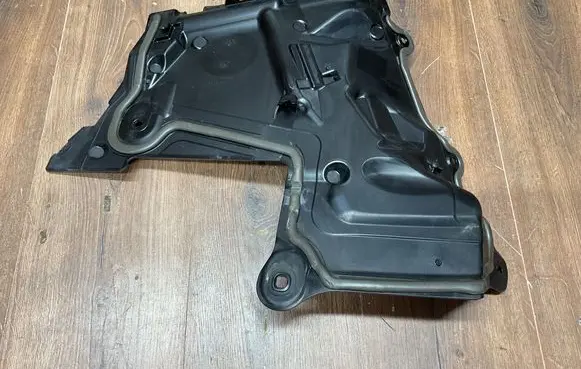 Mercedes-Benz E W213 Other engine bay part A2536208100