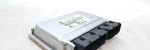 Volkswagen Phaeton Engine control unit/module 3D0907553B 5SG00840711 15152800582