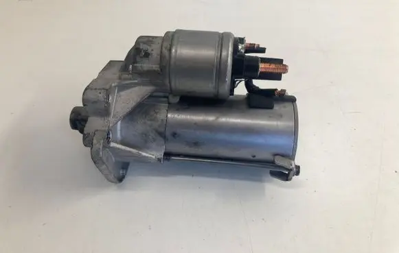 Nissan Juke I F15 Starter motor SX2140N