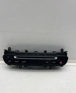 Mercedes-Benz C W205 Head unit multimedia control A2059055201 12769046 SW132800